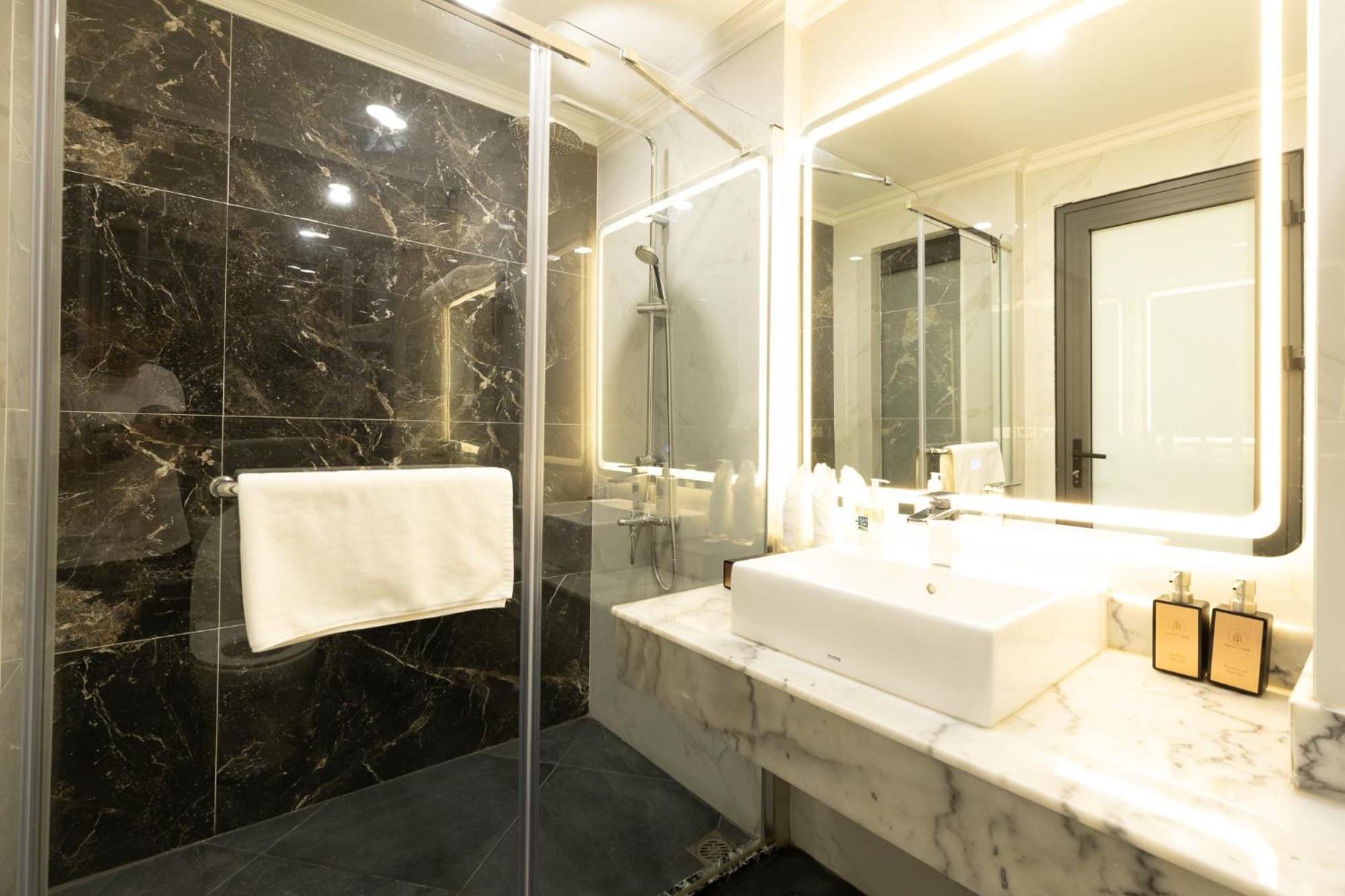 Sword Lake Hotel Hanoi Zewnętrze zdjęcie